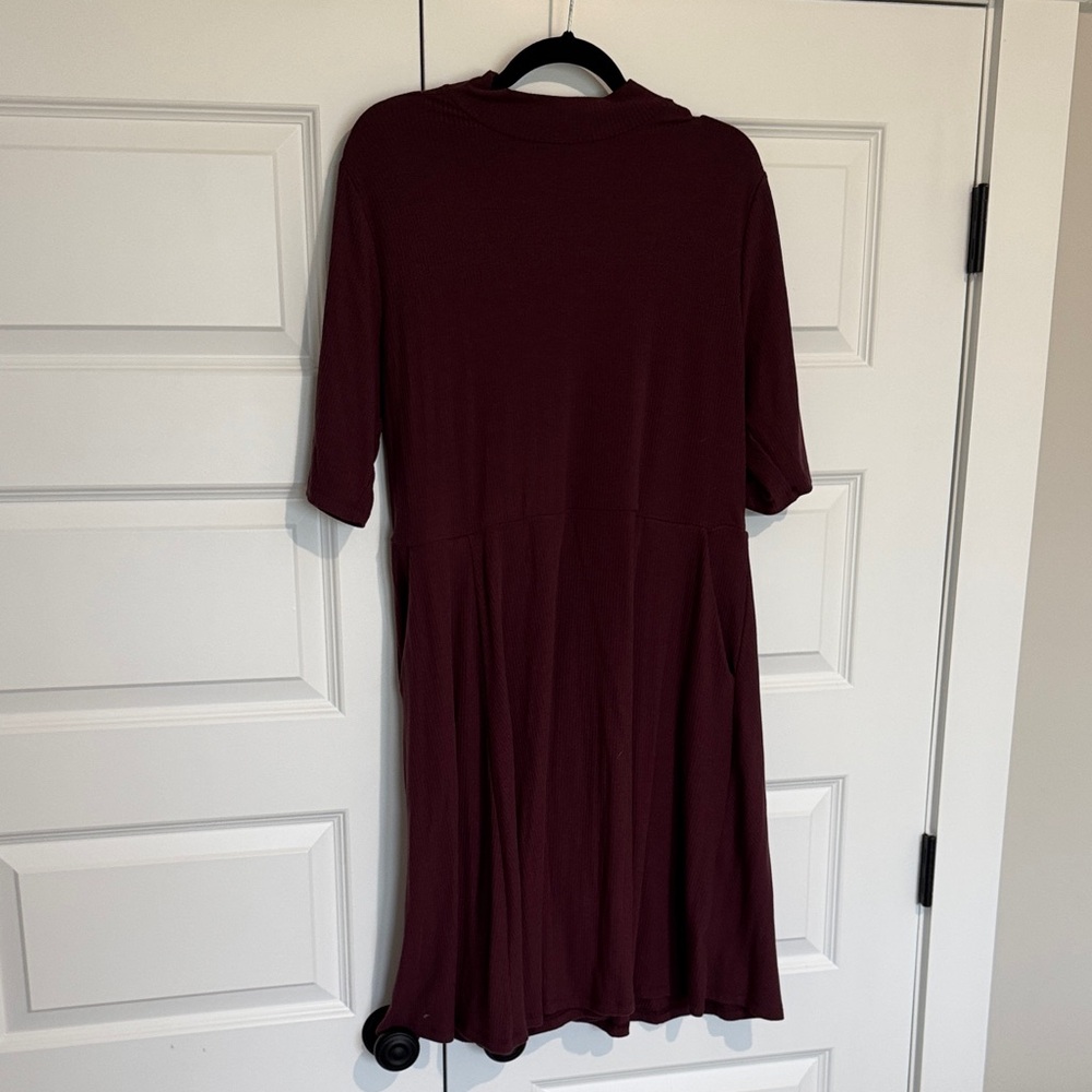 Torrid Burgundy mock neck super soft ribbed Dress with pockets!